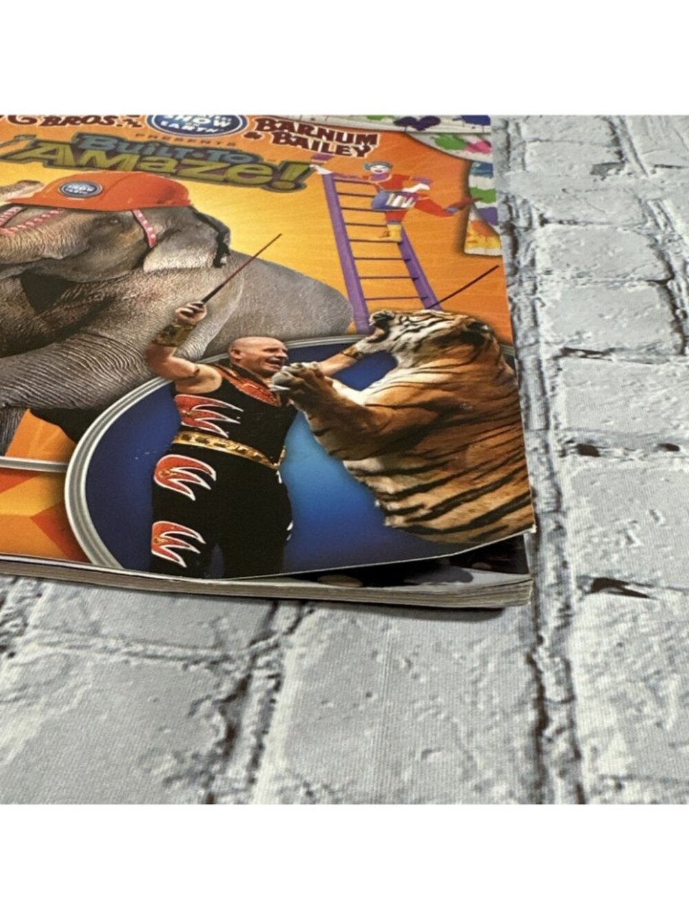 Ringling Bros Barnum & Bailey - Souvenir Program Book Booklet Built To Amaze 13” - Picture 3 of 7
